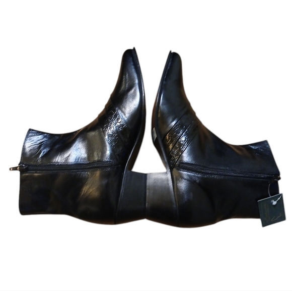 Monticatini Black Leather Ankle Boots  Women\'s Block Heel Booties size 10.5 main image 9
